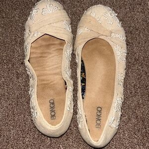 Beige Bongo flats